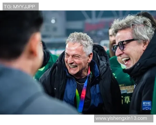 武汉全明星足球赛直播盛况回顾与精彩瞬间分享 武汉全明星足球赛直播盛况回顾与精彩瞬间分享