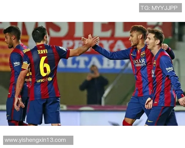 马丁内斯的传奇之路：从青涩少年到世界足球巨星的成长历程