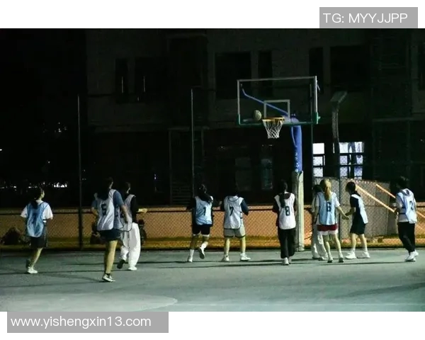 苏州东吴与福建天信的激烈对决展现篮球魅力与团队精神的碰撞 苏州东吴与福建天信的激烈对决展现篮球魅力与团队精神的碰撞