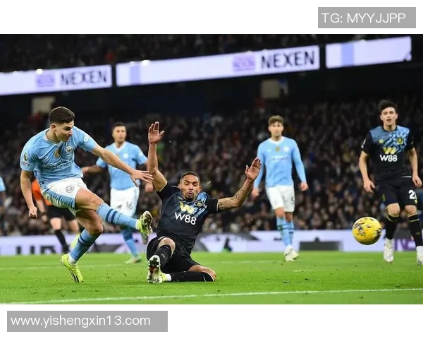 曼联与曼城对决分析谁在历史交锋中占据优势