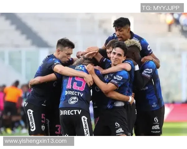 流浪者与维也纳快速的激烈对决揭示足球的魅力与激情